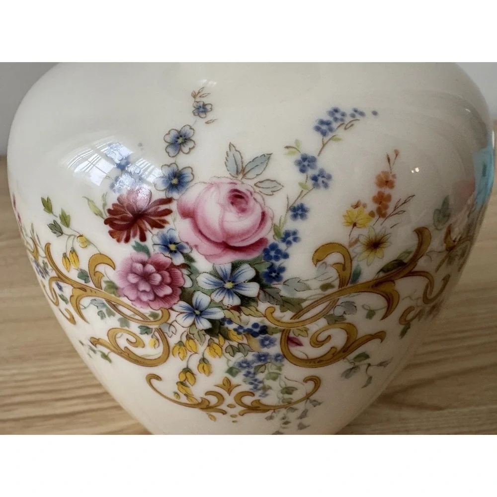 Vintage Lenox Queen's Garden 9.5